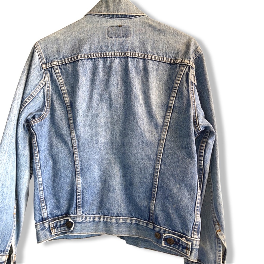 Vtg. Levi’s Jean Jacket Blue Faded Size M - Picture 2 of 4